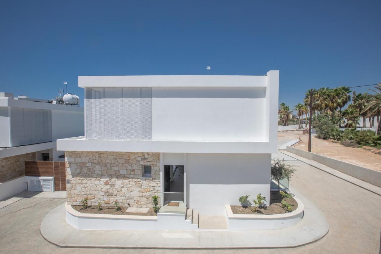 Kube Luxury Villas Ayia Napa Exterior photo